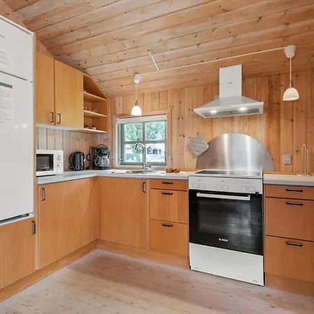 Vakantiehuis 2 Bedroom Lovely In