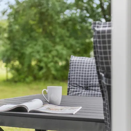2 Bedroom Lovely In Hébergement de vacances Hovborg