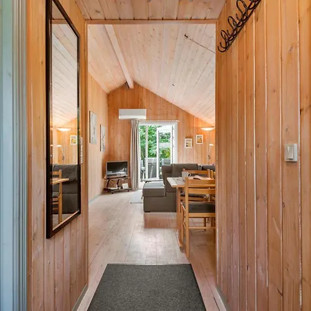 Vakantiehuis 2 Bedroom Lovely In